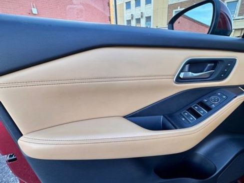 Certified 2023 Nissan Rogue Platinum w/ Platinum Premium Package image 21