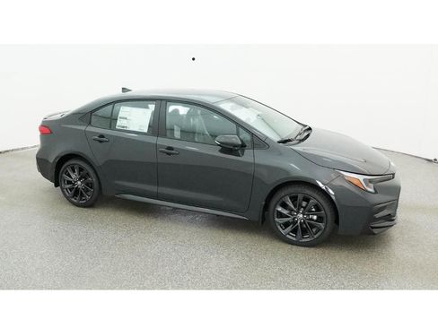Used 2026 Toyota Corolla SE FWD image 15