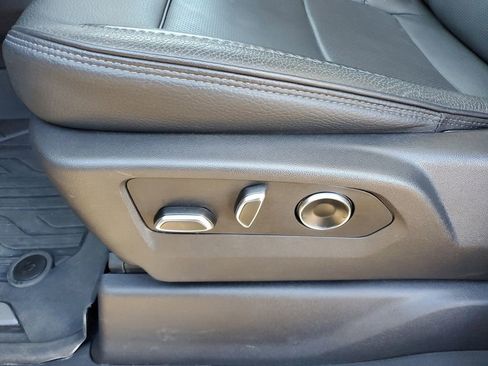 Used 2025 GMC Sierra 1500 Denali image 9