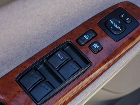 Used 2003 Toyota Camry XLE image 27