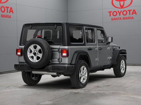 Used 2018 Jeep Wrangler Unlimited Sport S image 2
