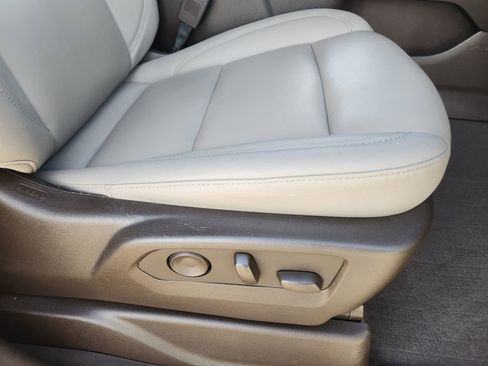 Used 2023 Chevrolet Tahoe Z71 image 27