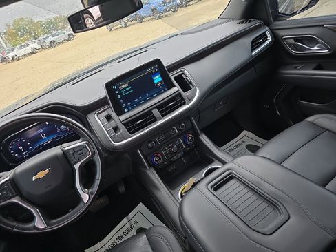 Used 2022 Chevrolet Tahoe LT w/ Luxury Package image 10