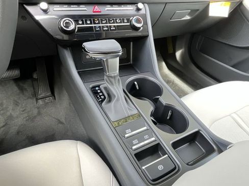 New 2026 Hyundai Sonata SE FWD image 11