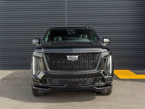 Used 2026 Cadillac Escalade V w/ LPO, ONYX Package AWD/4WD image 6