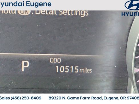 Used 2024 Toyota Highlander LE FWD image 34