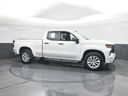 Used 2024 Chevrolet Silverado 1500 Custom RWD image 11