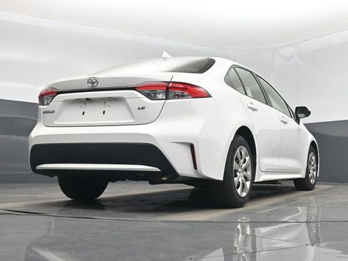 Used 2020 Toyota Corolla LE image 51