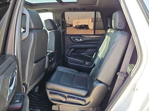Used 2022 Chevrolet Tahoe LT w/ Luxury Package RWD image 16
