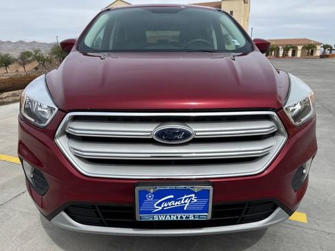 Used 2017 Ford Escape SE image 8
