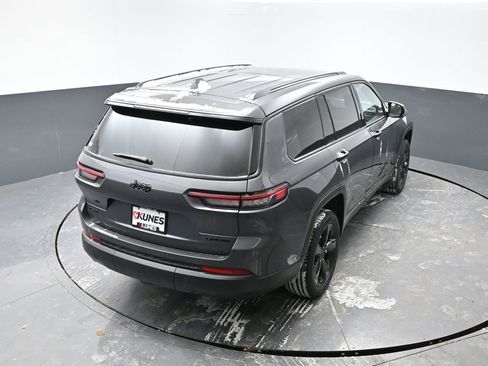 New 2025 Jeep Grand Cherokee L Limited w/ Black Appearance Package image 30