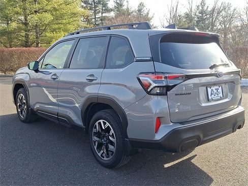 Certified 2025 Subaru Forester Premium image 4