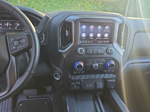 Used 2023 GMC Sierra 2500 AT4 w/ AT4 Preferred Package image 27