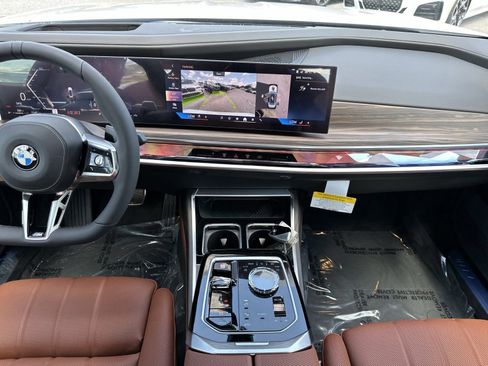 New 2026 BMW 740i xDrive AWD/4WD image 13