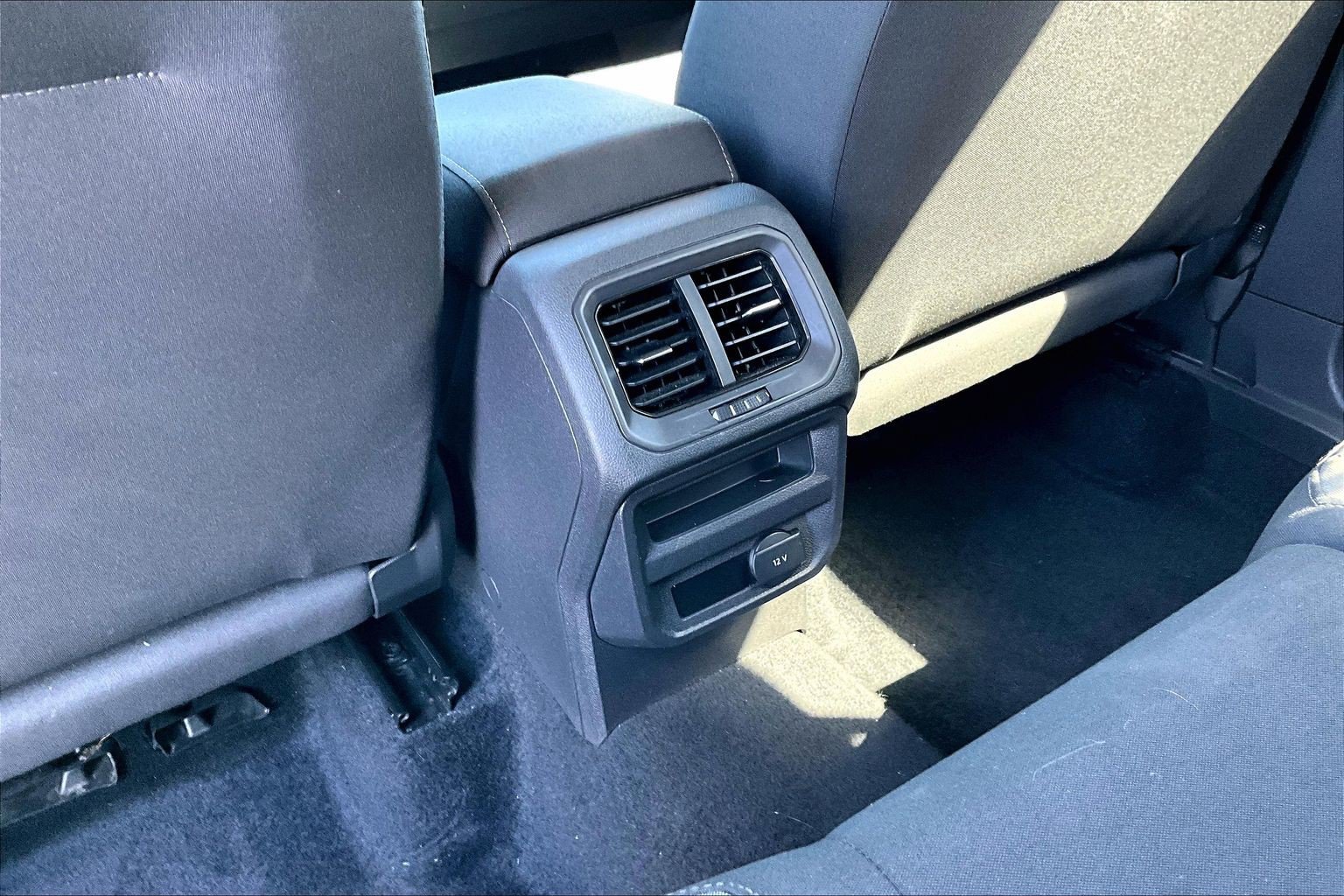 Used 2019 Volkswagen Tiguan S FWD image 24