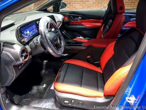 New 2026 Chevrolet Equinox EV RS image 9