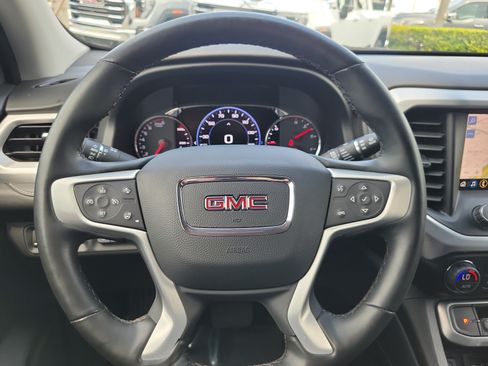 Used 2023 GMC Acadia SLT FWD image 20