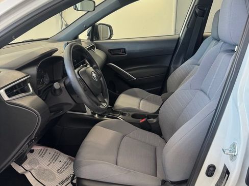 Used 2024 Toyota Corolla Cross AWD Hybrid image 20