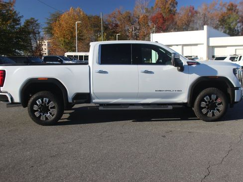 New 2026 GMC Sierra 2500 Denali image 8