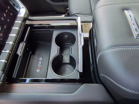 New 2026 GMC Yukon Denali w/ Sun & Power Step Package image 32