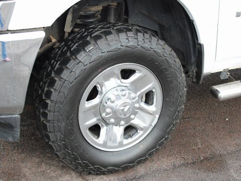 Used 2021 RAM 3500 Tradesman AWD/4WD image 12