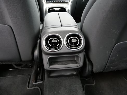 Used 2025 Mercedes-Benz GLC 63 AMG S image 20