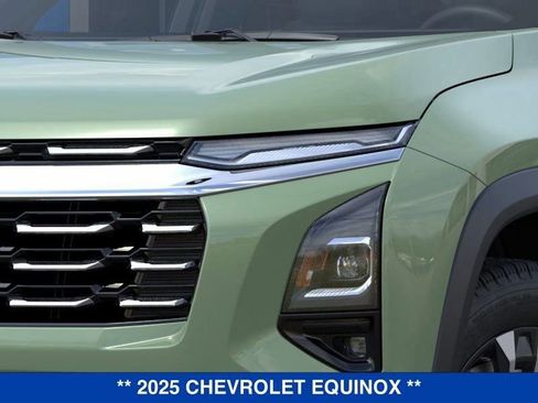 New 2025 Chevrolet Equinox LT w/ Safety and Technology Package image 11