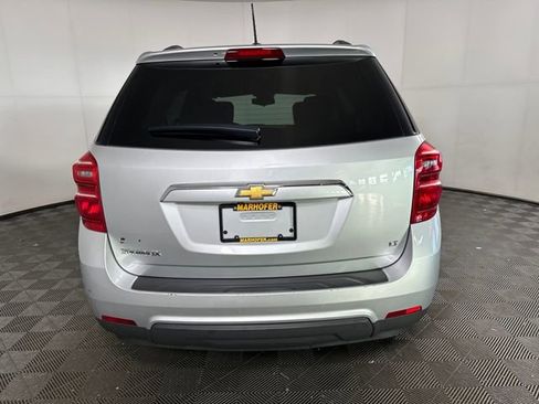 Used 2017 Chevrolet Equinox LT w/ Convenience Package image 4