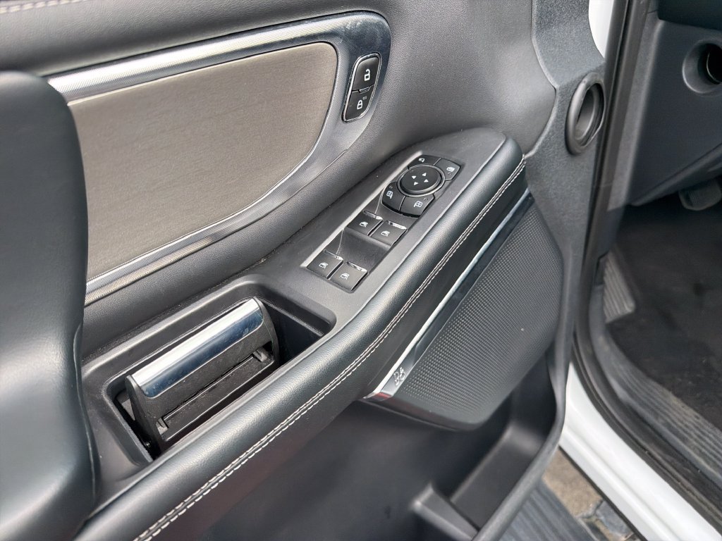 Used 2025 Ford Expedition Max Platinum AWD/4WD image 11