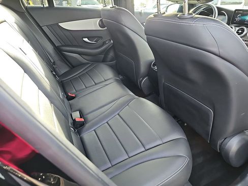 Used 2022 Mercedes-Benz GLC 300 image 14