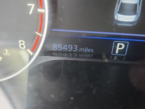 Used 2024 Nissan Altima 2.5 SV FWD image 27