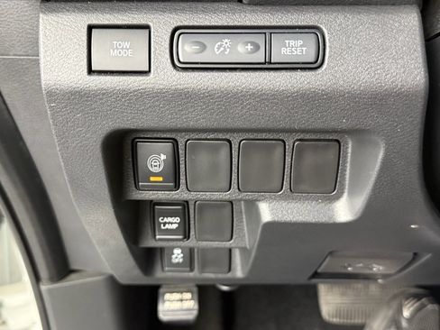 Used 2022 Nissan Frontier S w/ Technology Package image 22