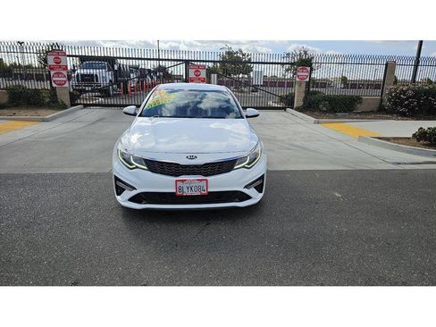 Used 2019 Kia Optima LX image 2