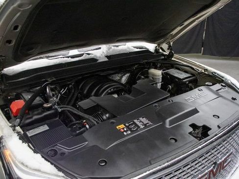 Used 2016 GMC Yukon Denali w/ Open Road Package image 31