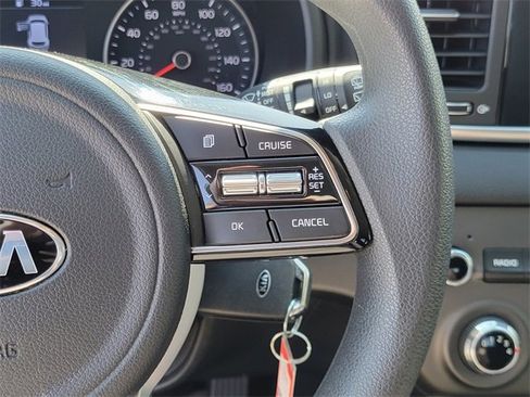 Used 2022 Kia Sportage LX image 19