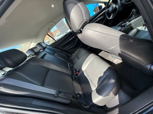 Used 2024 MAZDA MAZDA3 s image 18