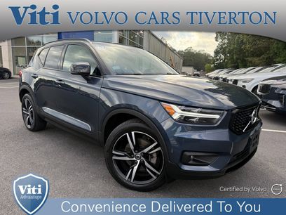 Certified 2022 Volvo XC40 T5 R-Design