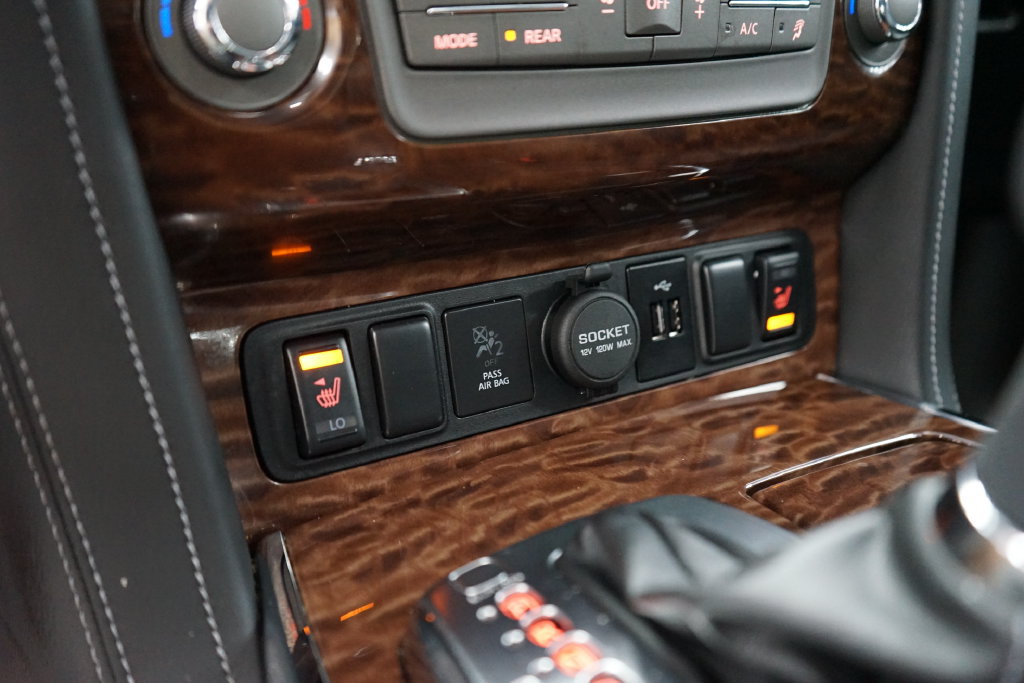 Used 2020 Nissan Armada SL w/ Premium Package AWD/4WD image 42