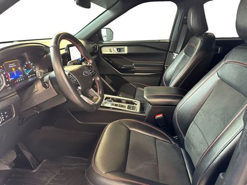 Used 2023 Ford Explorer ST-Line w/ Class IV Trailer Tow Package image 19