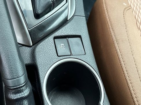 Used 2014 Toyota Corolla LE image 22