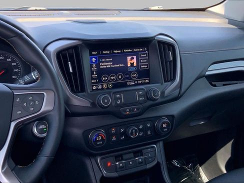 Used 2024 GMC Terrain AT4 w/ Infotainment Package II AWD/4WD image 7