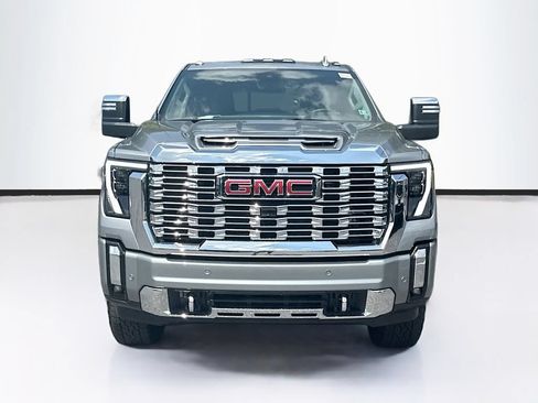 Used 2025 GMC Sierra 2500 Denali w/ Denali Reserve Package AWD/4WD image 2