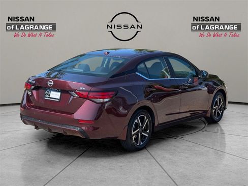 Used 2024 Nissan Sentra SV image 6