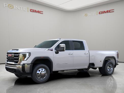 New 2025 GMC Sierra 3500 SLT w/ SLT Convenience Package image 8