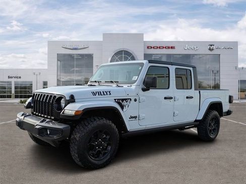 Certified 2023 Jeep Gladiator Sport AWD/4WD image 5
