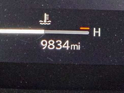 Used 2025 Lexus UX 300h FWD w/ Accessory Package (Z2) image 8