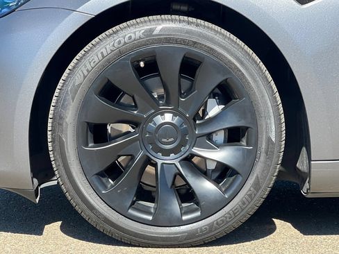 Used 2023 Tesla Model 3 Standard Range RWD image 41