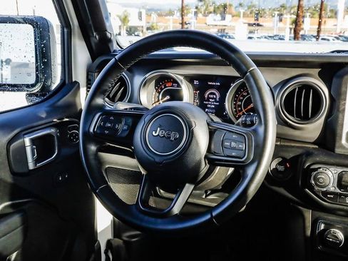 Used 2022 Jeep Wrangler Sport S image 18
