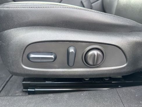 Used 2024 Chevrolet Malibu LT image 14