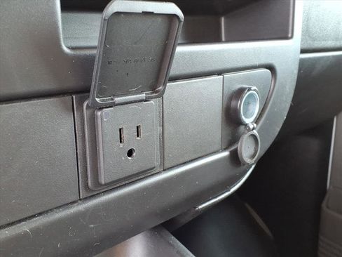 Used 2024 GMC Savana 2500 w/ Driver Convenience Package image 16